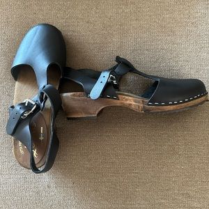 Brand new Lotta from Stockholm low clogs!!